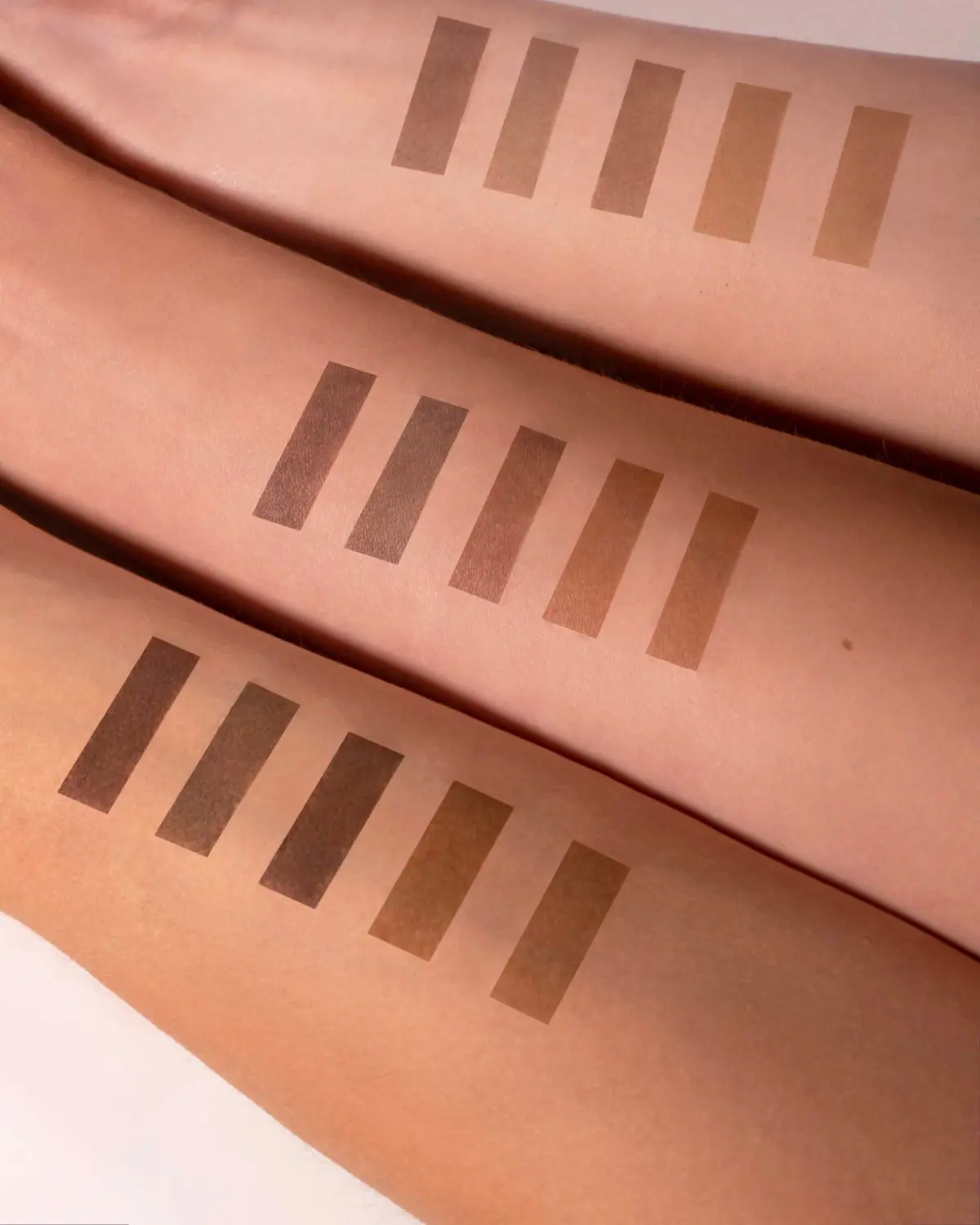 ZOLA Farba do brwi z kolagenem w saszetce z utleniaczem 3% 5 ml. - obrazek 4