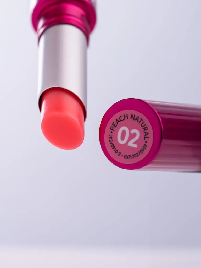ZOLA Lip Tint Balm Balsam do ust 02 Peach Natural - obrazek 2