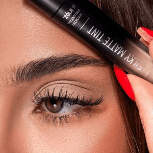 ZOLA Silky Matte Tint Płynne Cienie do Powiek 01 Soft Beige 5 ml