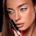 ZOLA Silky Matte Tint Płynne Cienie do Powiek 02 Moonlight 5 ml - obrazek 4