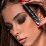 ZOLA Silky Matte Tint Płynne Cienie do Powiek 05 Black Velvet 5 ml - obrazek 6