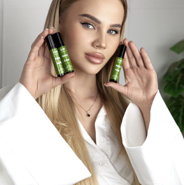 ELAN KeraCare Lash and Brow Caring Serum Krok 3