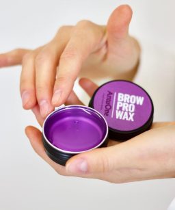 pro-wax-antuone-wosk-do-ukladania-stylizacji-brwi-fioletowy-z-efektem-laminacji-3.jpg